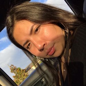 Meet your Posher, Andrea